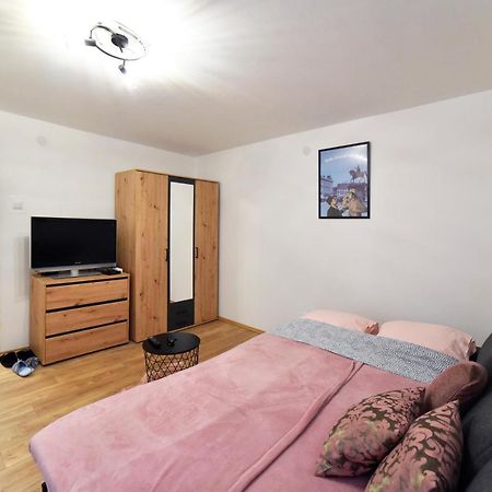 Studio Apartment Aneta 자그레브 외부 사진