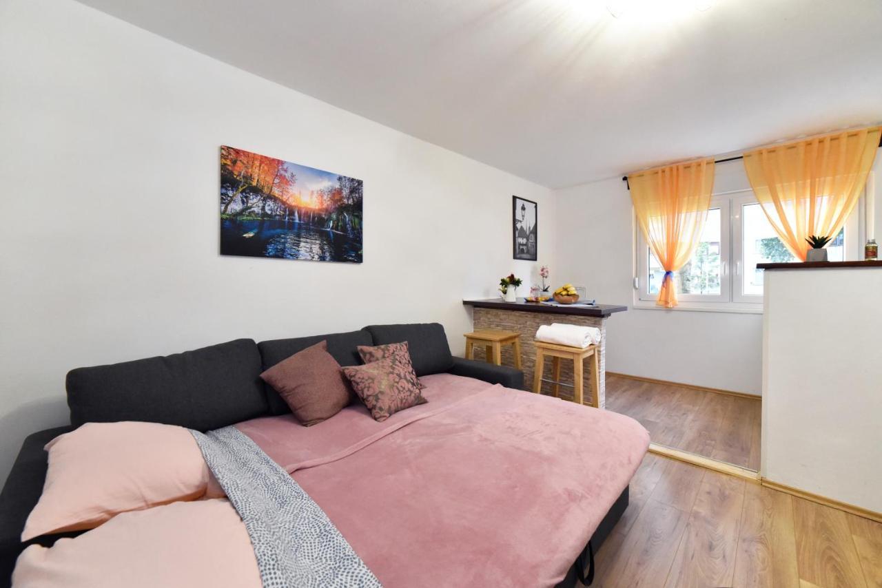 Studio Apartment Aneta 자그레브 외부 사진