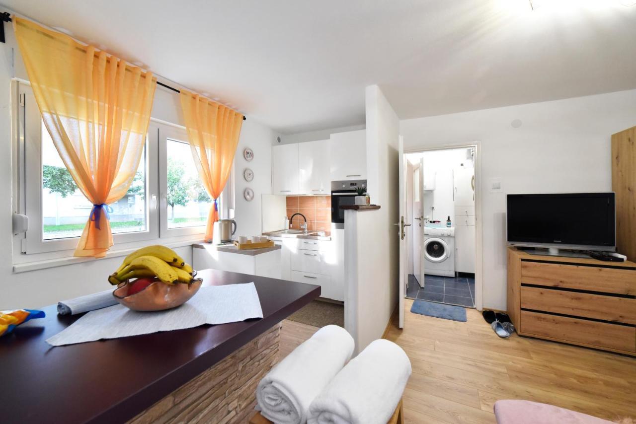 Studio Apartment Aneta 자그레브 외부 사진
