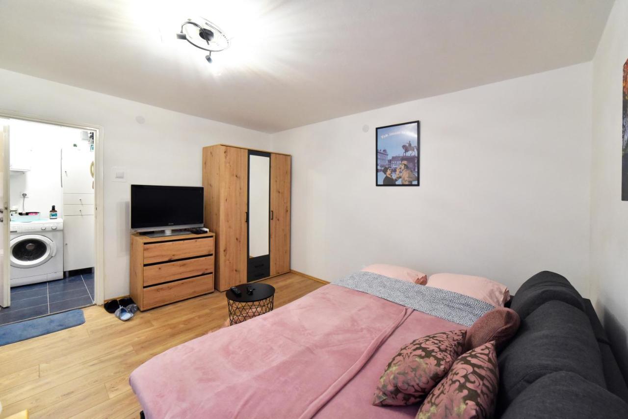 Studio Apartment Aneta 자그레브 외부 사진