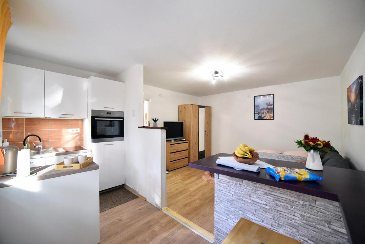 Studio Apartment Aneta 자그레브 외부 사진